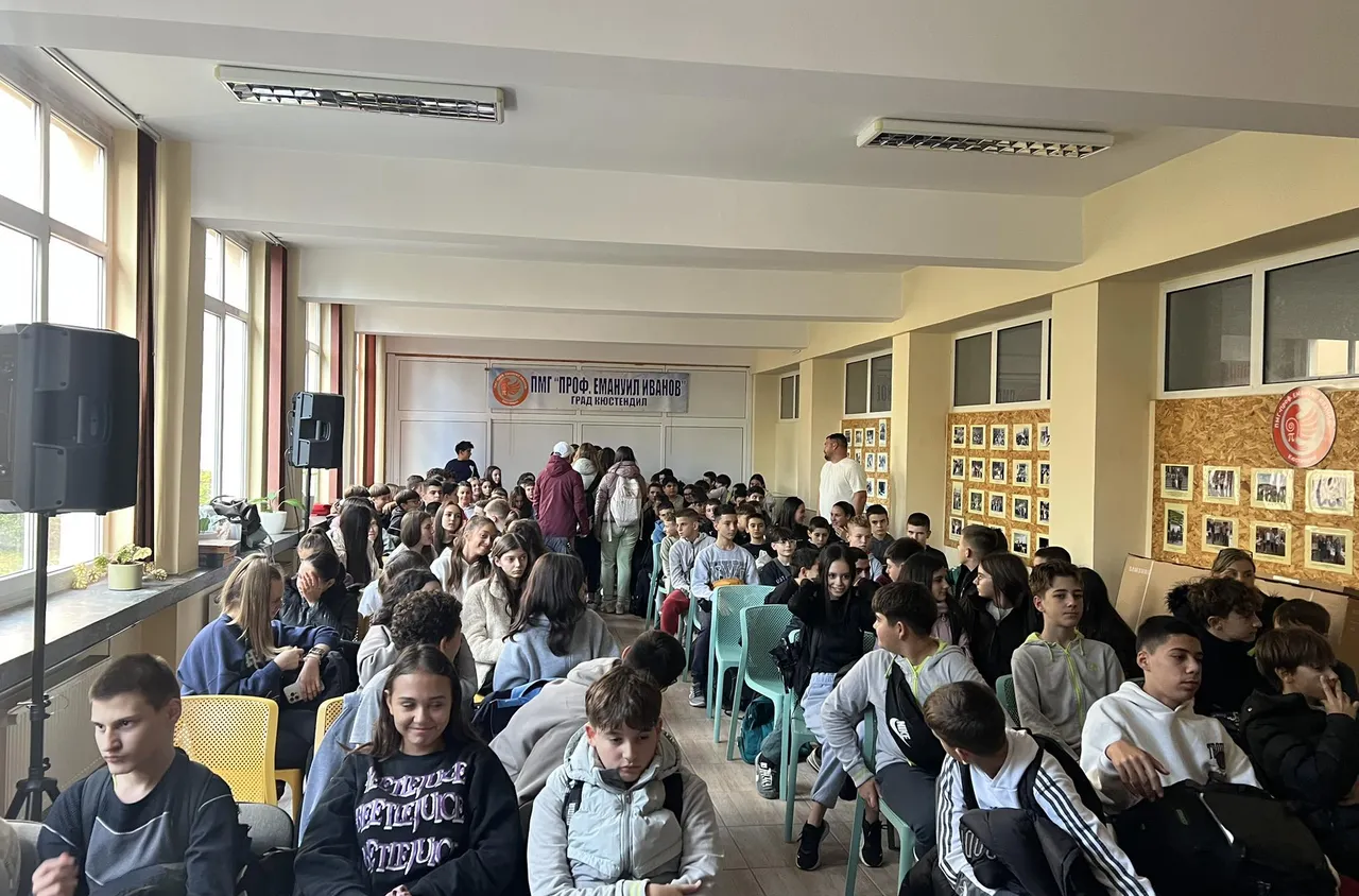 В Кюстендил започват обучения по киберсигурност за ученици