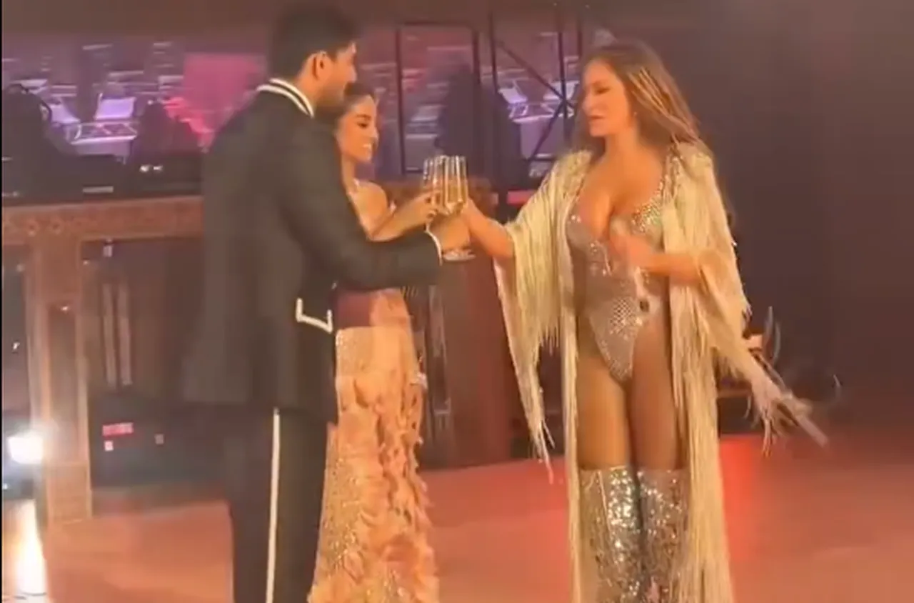 Дженифър Лопес пя за $2 милиона на индийска сватба