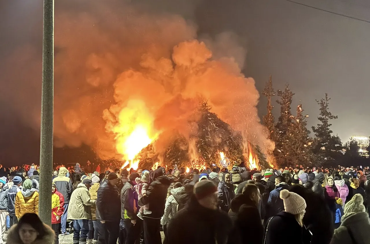 Поклади събраха стотици в Самоков