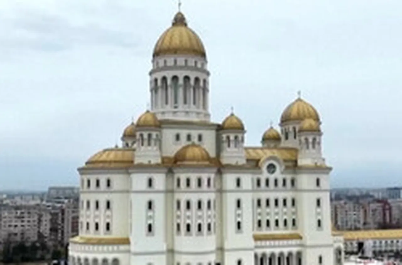 Откриха най-големия православен храм в света