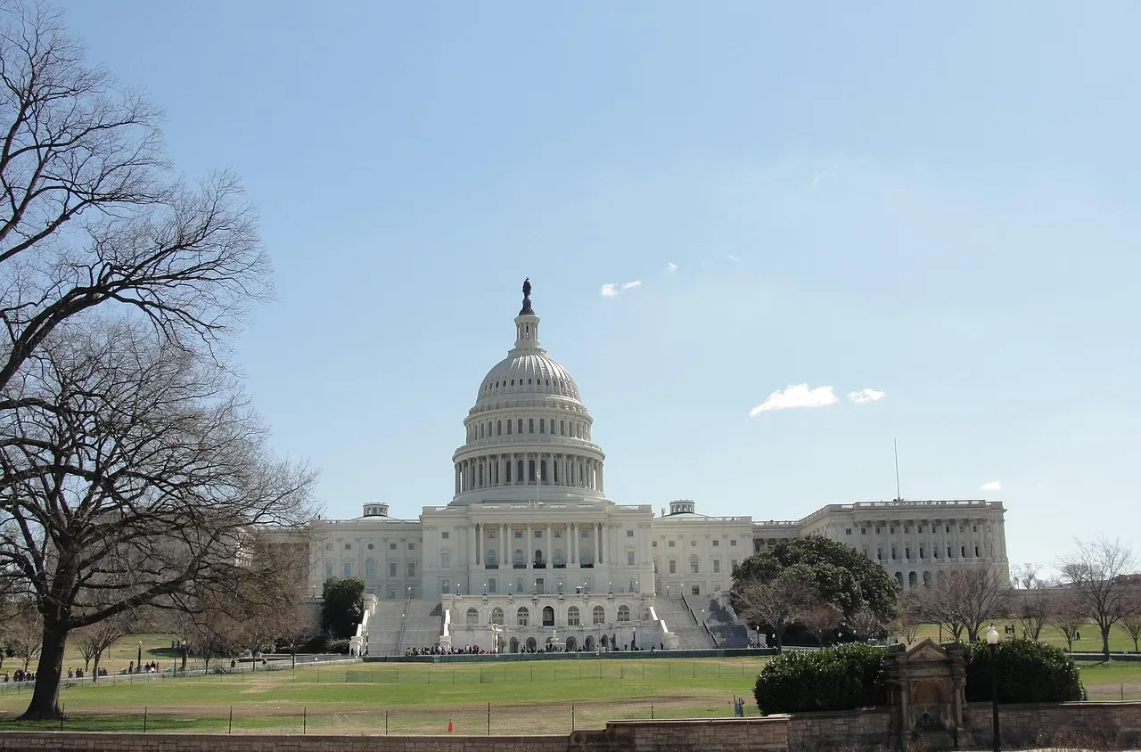 Федералното правителство на САЩ спря да работи