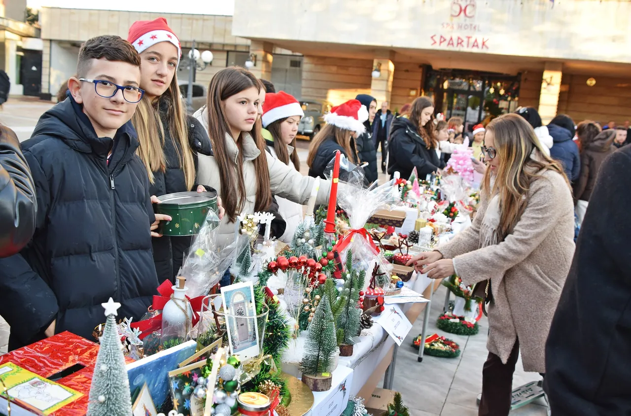 Успех за благотворителните базари в Сандански