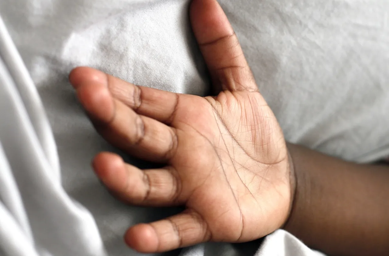 Бебе с черна кожа се роди в бяло американско семейство след ин витро