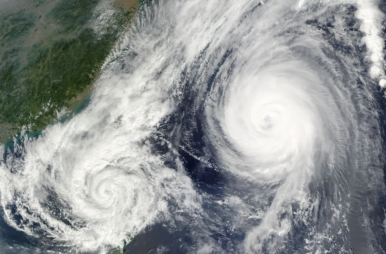 Ураганът "Милтън" взе първи жертви