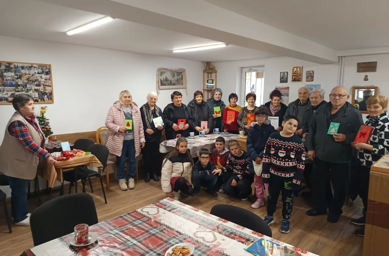 Коледен празник в клуба на хората с увреждания в Сапарева баня