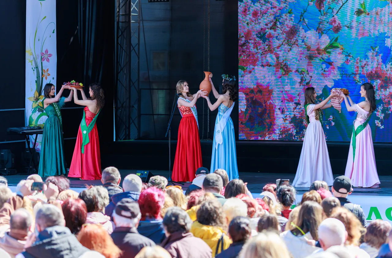 Рекорден интерес за юбилейното издание на "Девойка Кюстендилска пролет"