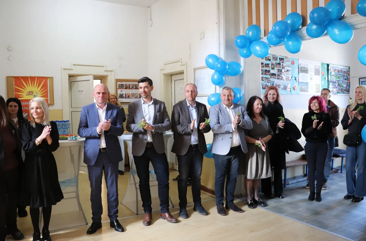 В Добринище бяха открити нова класна стая и дигитален клуб