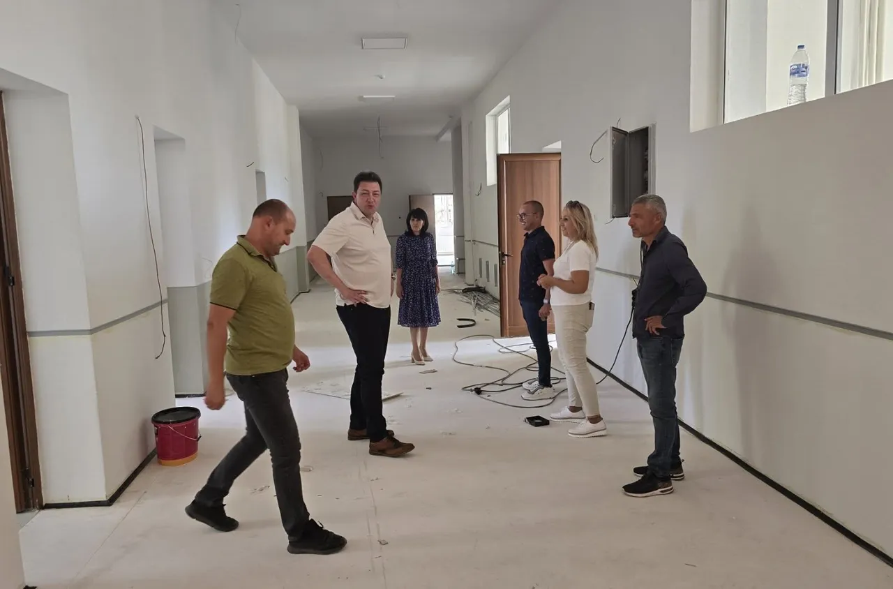 Продължава обновяването на сградата на IV ОУ "Христо Смирненски“ в Петрич