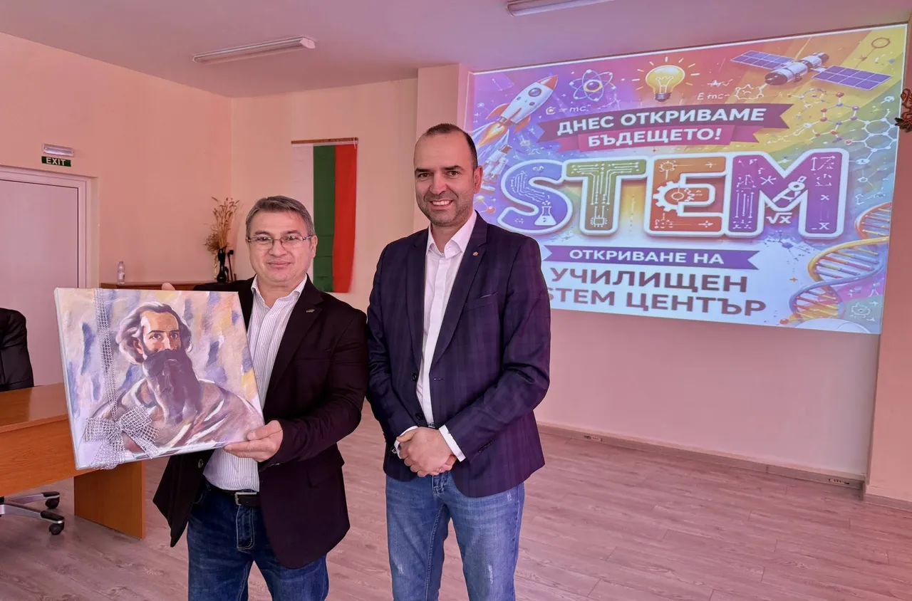 Нов СТЕМ център отвори врати в гимназията по икономика в Кюстендил