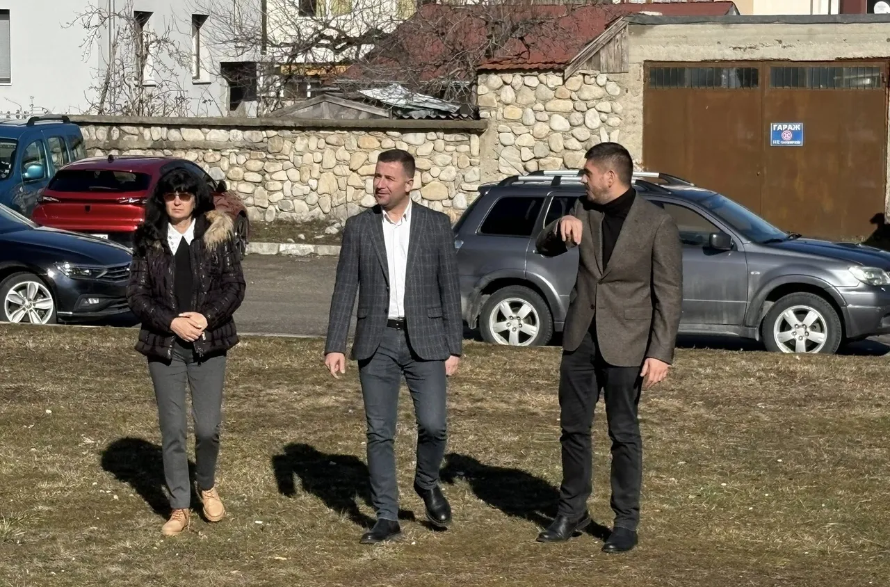 Кв. "Самоково“ с нов облик: След санирането започва и благоустрояване