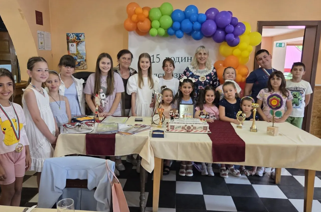 Вокална група "Рилски звънчета“ отбелязаха 15 години на сцената