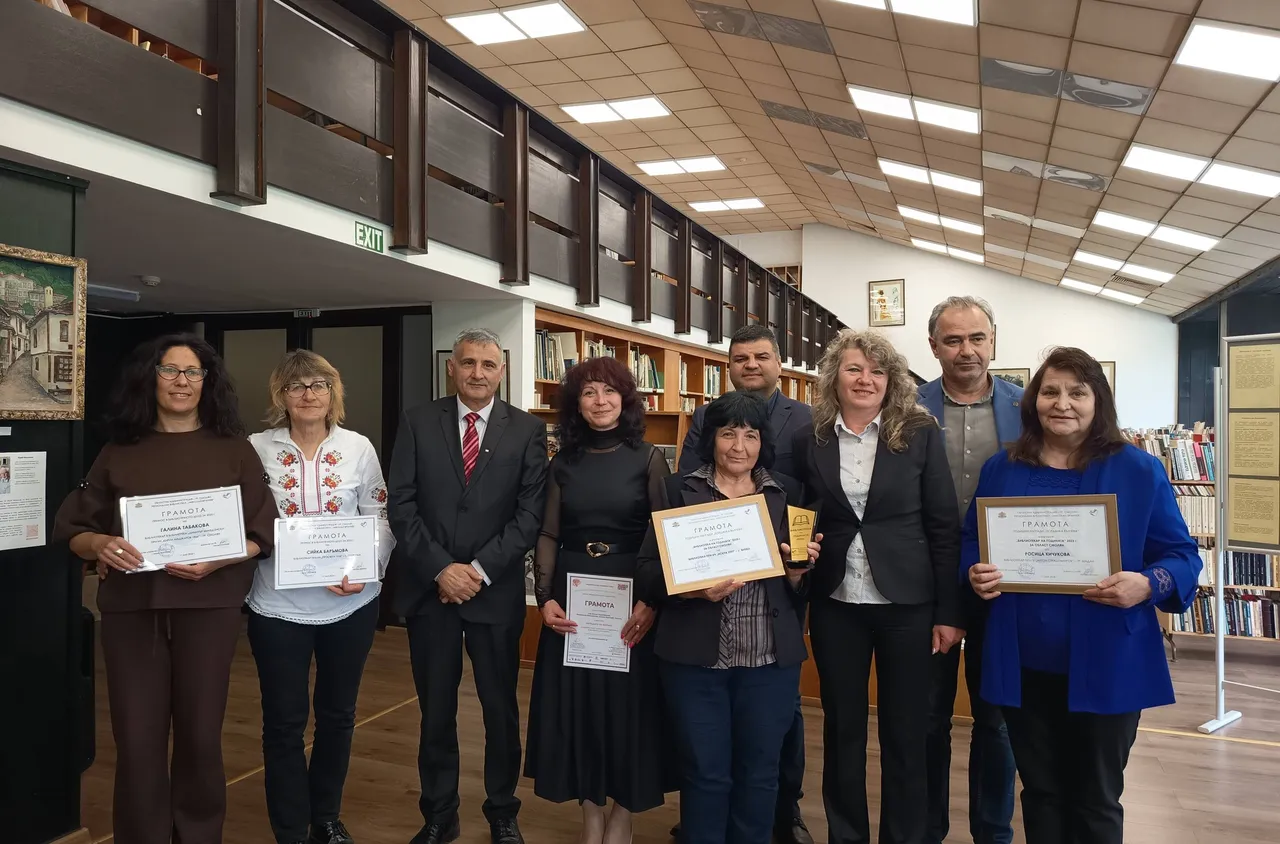 Отличиха най-добрите библиотеки и библиотекари в Смолян