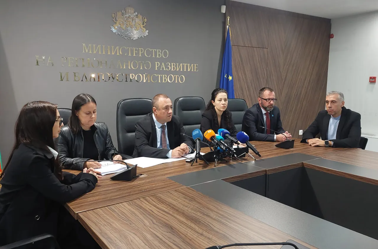 Експерти от МРРБ със становище, относно застрояването в к.к "Елените"