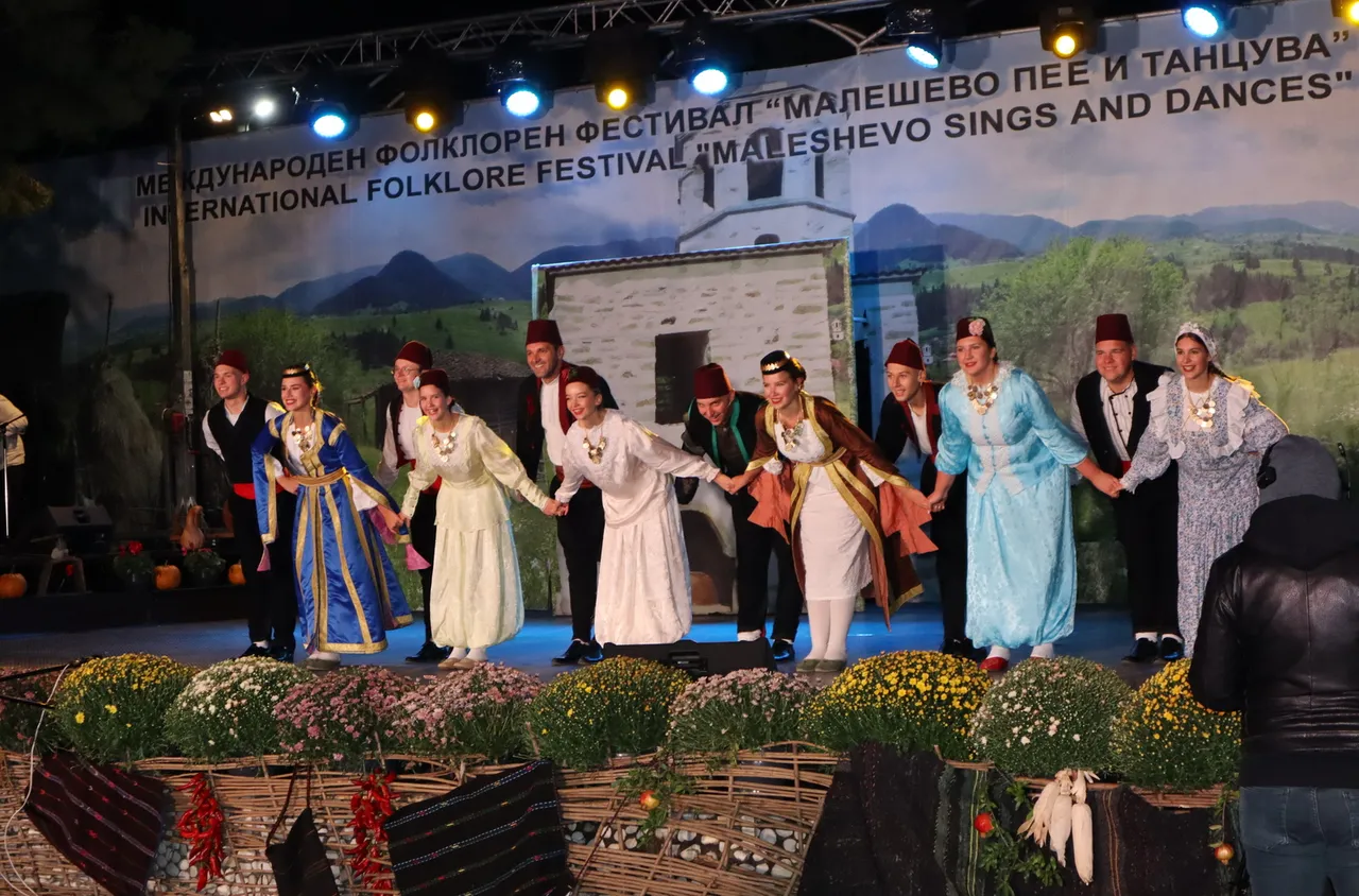 Започна ХХ юбилейно издание на МФФ “Малешево пее и танцува” 2025