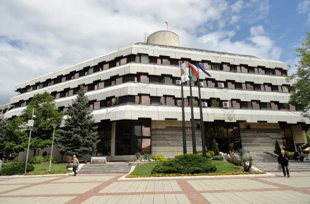 Община Дупница заделя 250 000 лв. за зимно поддържане на пътищата