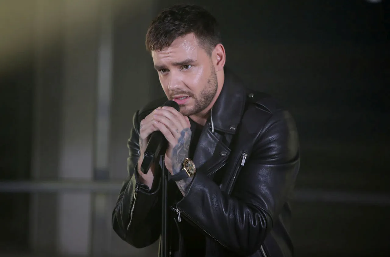 Повдигнаха обвинение на трима души за смъртта на Лиъм Пейн