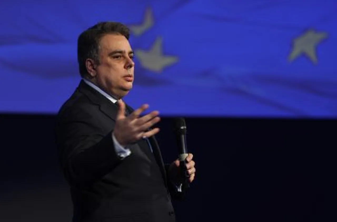 Асен Василев е избран за председател на ПП