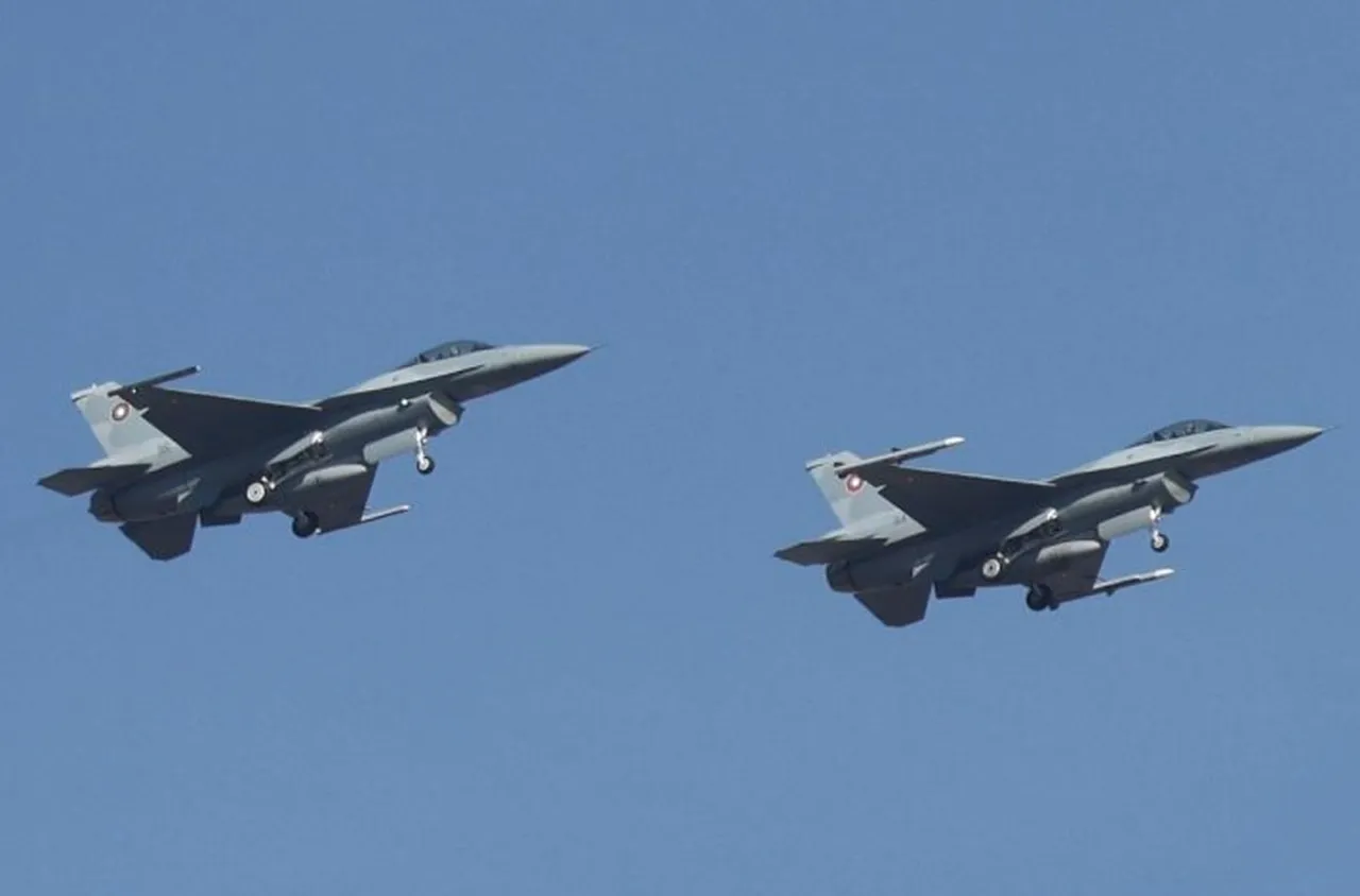 F-16 от гръцките ВВС започват тренировъчни полети над България