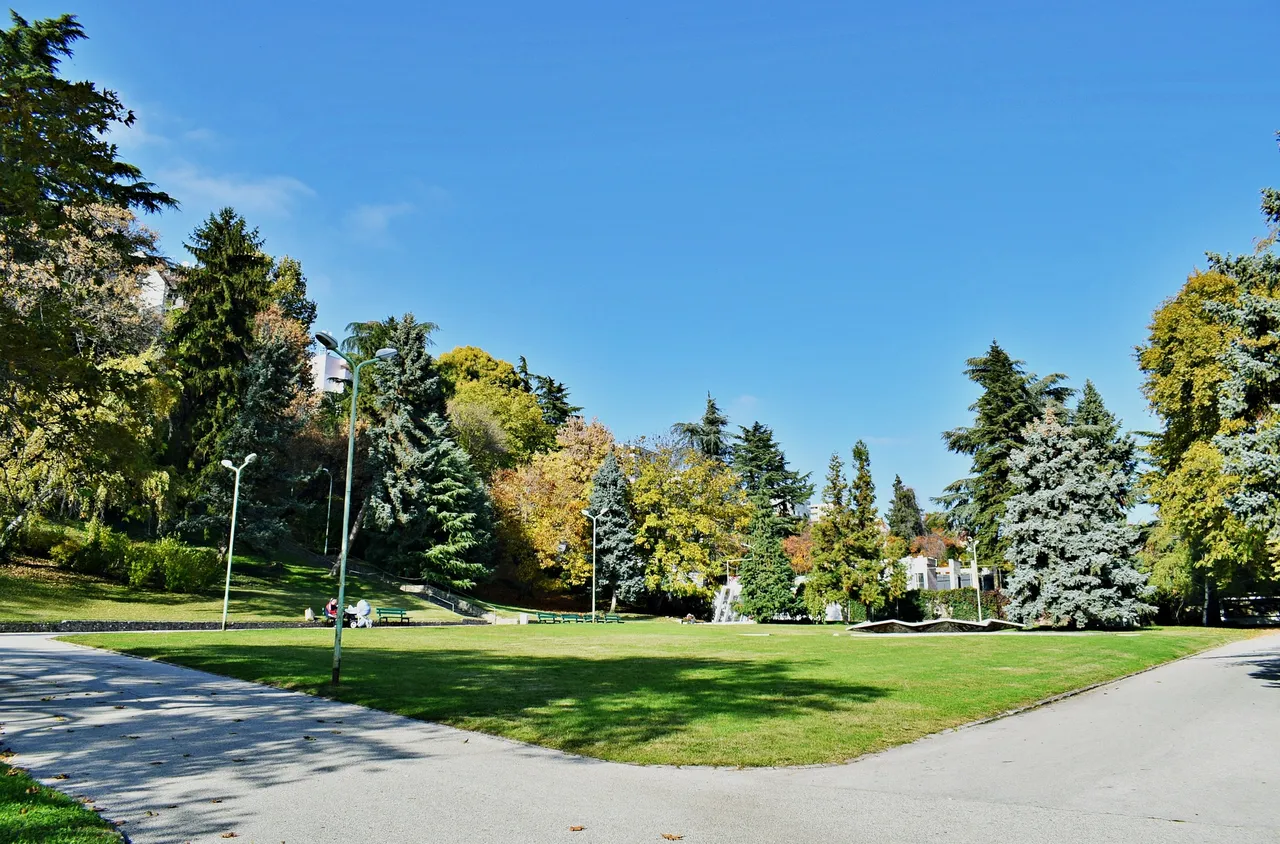 Предстои обработка на тревните площи в Сандански