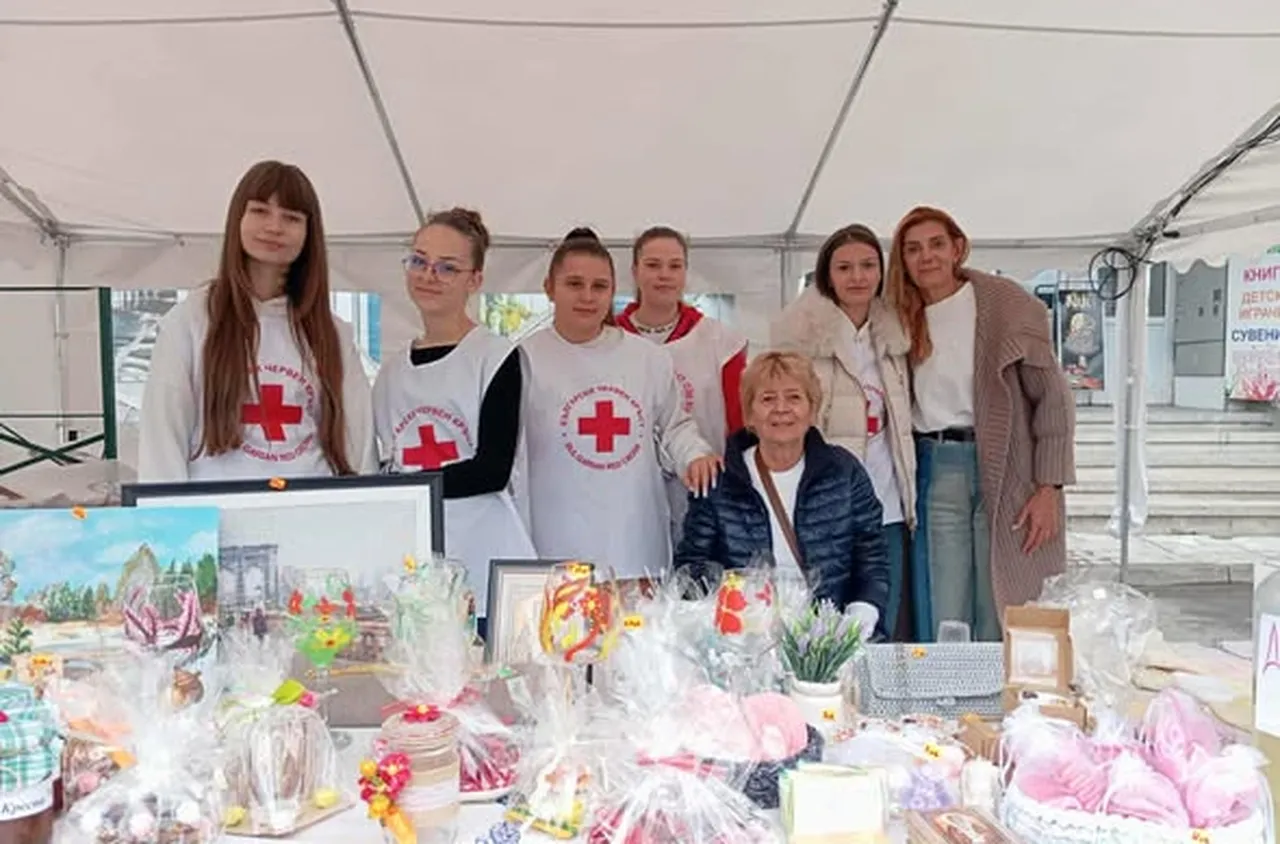 Доброволците на БМЧК – Кресна с благотворителна мисия