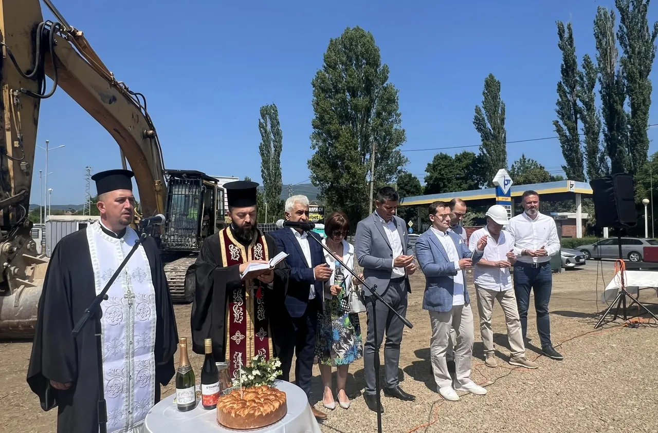 Първа копка на нов ритейл парк в Кюстендил
