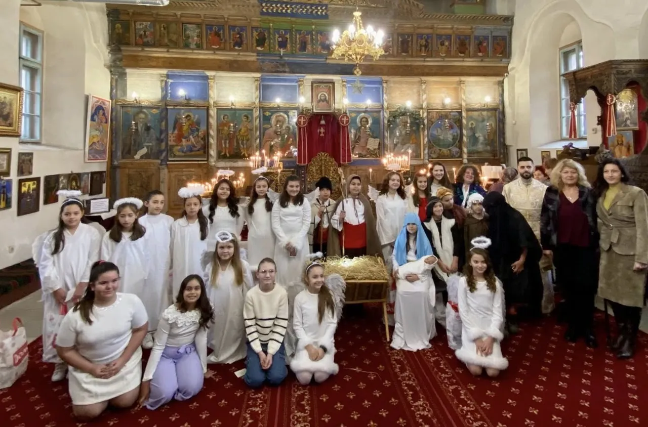 Ученици от Самоков с разказ за Рождество Христово в храма на града