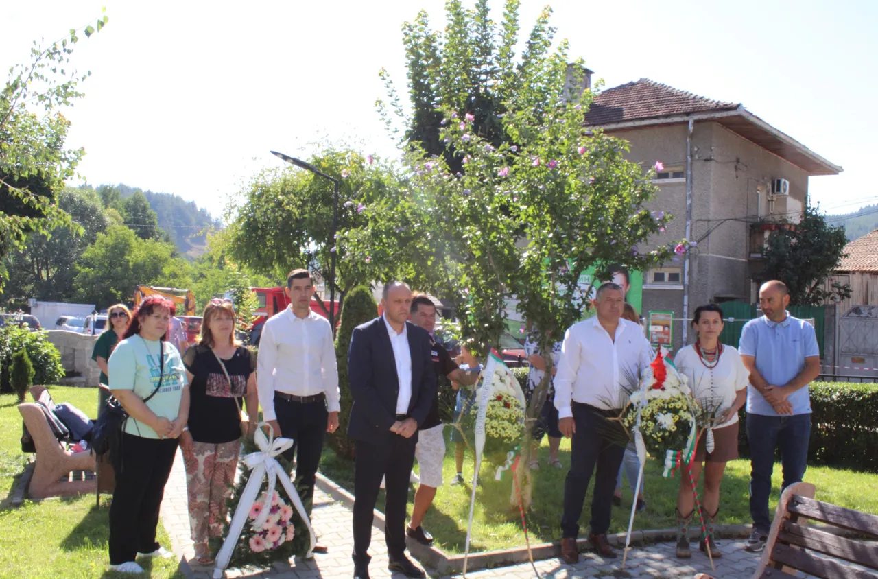 Добринище отбеляза 122 г. от Илинденската епопея